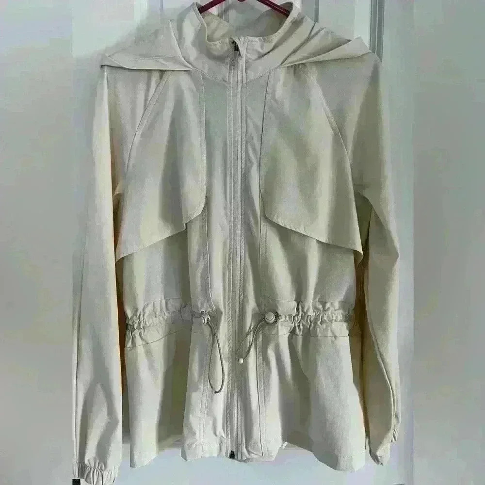 Avalanche Lightweight Jacket with adjustable cord and hood size small